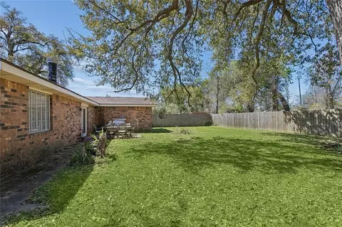 Exterior - 300 Maryland Dr, Luling, LA 70070 photo 3 of 3