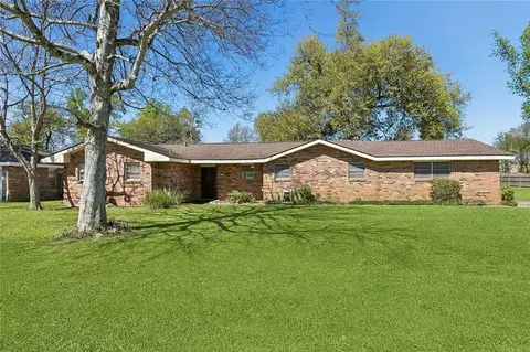 300 Maryland Dr, Luling, LA 70070