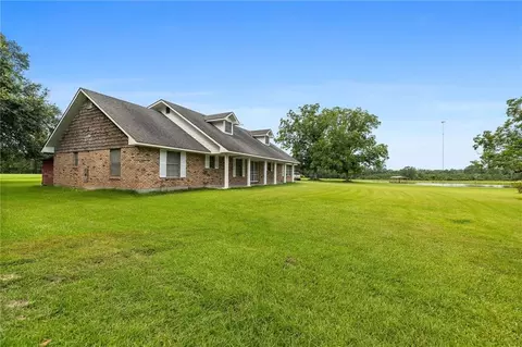 Exterior - 16536 40 Hwy, Independence, LA 70443 photo 2 of 5