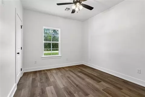 Bedroom - 72629 Robindale Dr, Covington, LA 70435 photo 3 of 3
