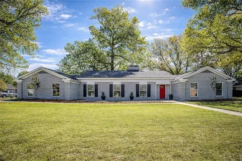 519 Marilyn Dr, Mandeville, LA 70448