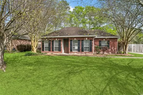 39350 Brookfield Dr, Ponchatoula, LA 70454