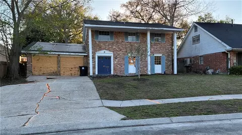 3943 S Pin Oak Ave, New Orleans, LA 70131