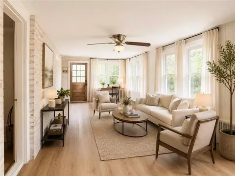 Living - 1145 S Pine St, Slidell, LA 70460 photo 5 of 5
