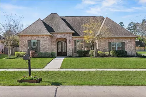1329 Avenue Lacroix Ave, Covington, LA 70433