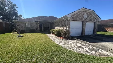 2558 Foliage Dr, Marrero, LA 70072