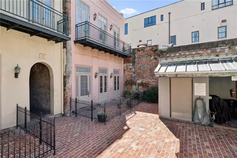 801 St Joseph St #18, New Orleans, LA 70113