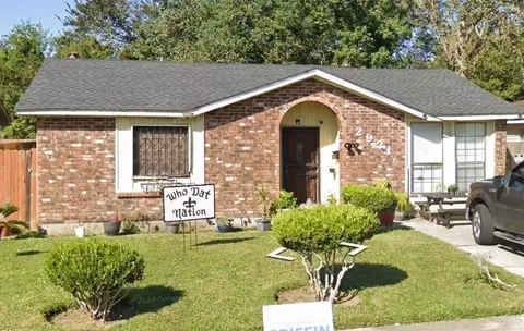 2931 Dickens Dr, New Orleans, LA 70131