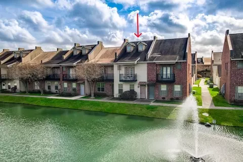 10600 Lakes Blvd #1302, Baton Rouge, LA 70810