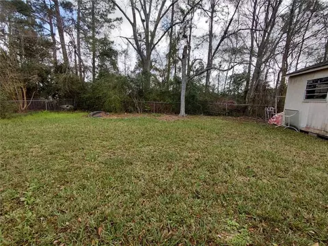 Exterior - 204 E Queens Dr, Slidell, LA 70458 photo 4 of 4