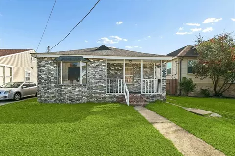 507 Warrington Dr, New Orleans, LA 70122