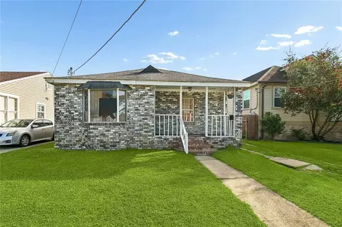 507 Warrington Dr, New Orleans, LA 70122