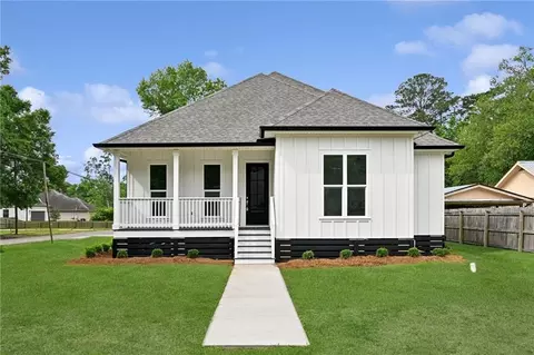 1804 Destin St, Mandeville, LA 70448