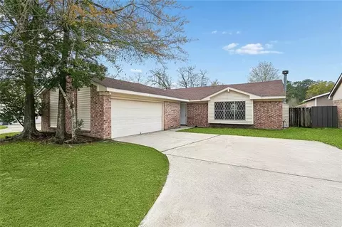307 Westminster Dr, Slidell, LA 70460
