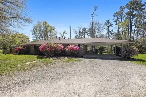 14018 Wadesboro Rd, Ponchatoula, LA 70454
