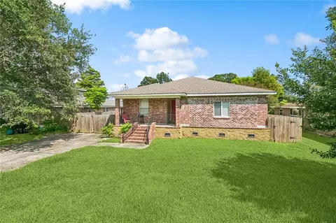 2126 General Collins Ave, New Orleans, LA 70114