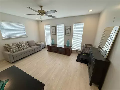 Living - 219 Devon Rd, Laplace, LA 70068 photo 5 of 5