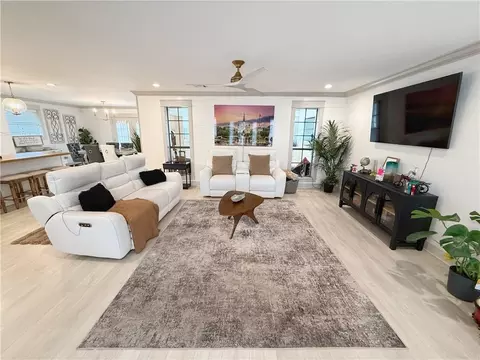 Living - 219 Devon Rd, Laplace, LA 70068 photo 1 of 5