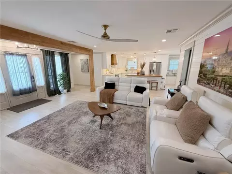 Living - 219 Devon Rd, Laplace, LA 70068 photo 4 of 5