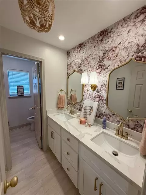 Bath - 219 Devon Rd, Laplace, LA 70068 photo 3 of 4