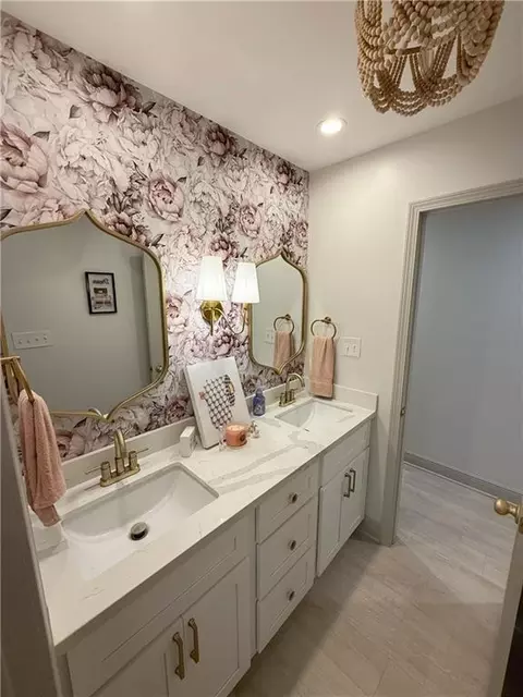 Bath - 219 Devon Rd, Laplace, LA 70068 photo 4 of 4