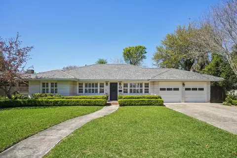 644 Brockenbraugh Ct, Metairie, LA 70005