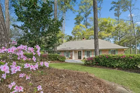 Exterior - 124 North Dr, Covington, LA 70433 photo 4 of 14