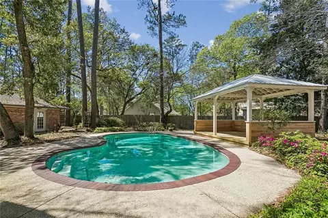 Exterior - 124 North Dr, Covington, LA 70433 photo 11 of 14