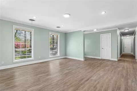 Living - 124 North Dr, Covington, LA 70433 photo 8 of 9