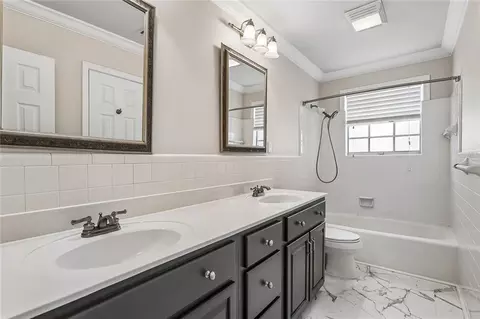 Bath - 124 North Dr, Covington, LA 70433 photo 2 of 2