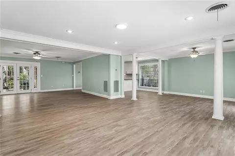 Living - 124 North Dr, Covington, LA 70433 photo 5 of 9