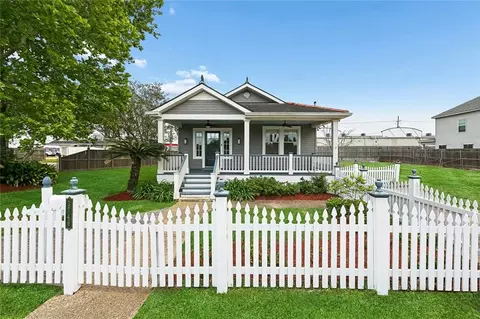 3746 Johnson St, Metairie, LA 70001