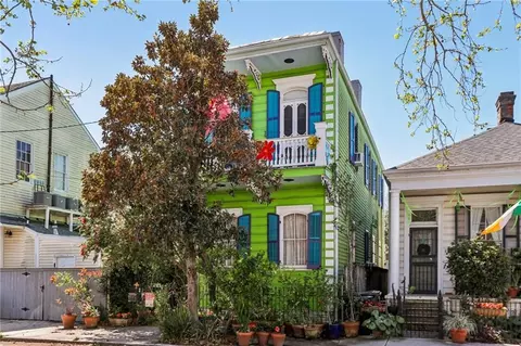 1014 First St, New Orleans, LA 70130