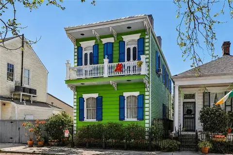 1014 First St, New Orleans, LA 70130
