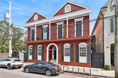 2726 Prytania St #8, New Orleans, LA 70130