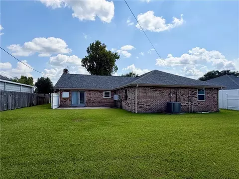 Exterior - 108 Ashland Dr, Luling, LA 70070 photo 3 of 6
