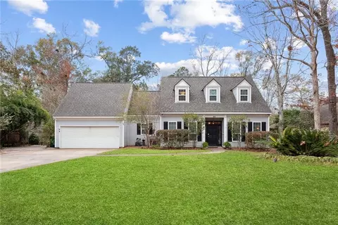 69 Magnolia Ridge Dr, Madisonville, LA 70447