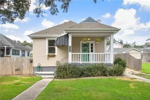 5650 Woodlawn Pl, New Orleans, LA 70124