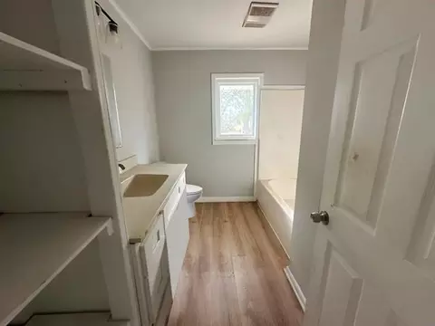 Bath - 30080 Stump St, Walker, LA 70785 photo 1 of 4