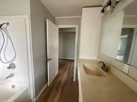 Bath - 30080 Stump St, Walker, LA 70785 photo 2 of 4