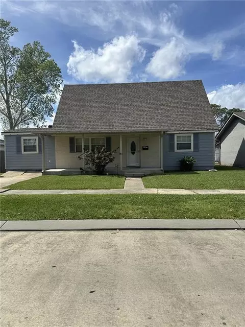 3809 E Louisiana State Dr, Kenner, LA 70065