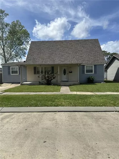 3809 E Louisiana State Dr, Kenner, LA 70065