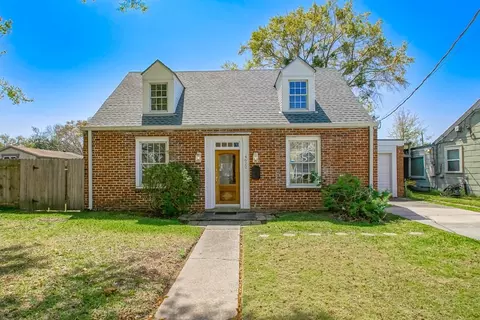 4622 Rosedale Dr, Metairie, LA 70001