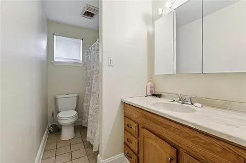 Bath - 2325 River Queen Dr, Violet, LA 70092 photo 1 of 1
