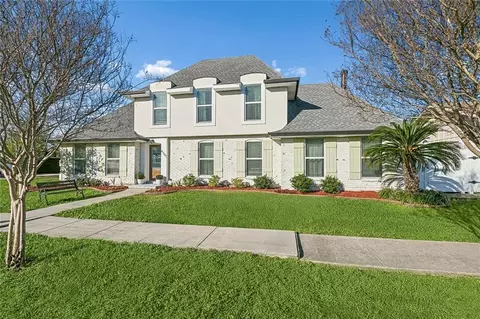4301 Lake Trail Dr, Kenner, LA 70065
