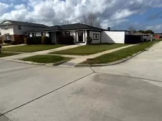 13166 Chateau Ct, New Orleans, LA 70129