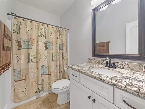 Bath - 339 Sawgrass Loop, Covington, LA 70435 photo 2 of 4
