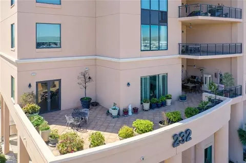 232 Lake Marina Ave #2A, New Orleans, LA 70124
