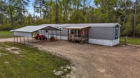 13156 Walker Dr, Hammond, LA 70401