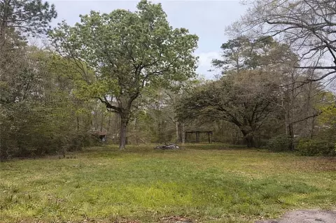 14 Hester St, Madisonville, LA 70447